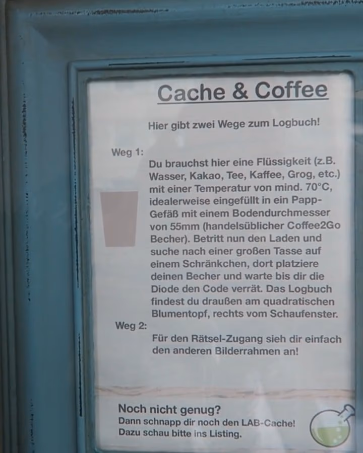 Das Schild am Fenster erklärt die Regel: ein Getränk mit mindestens 70 Grad